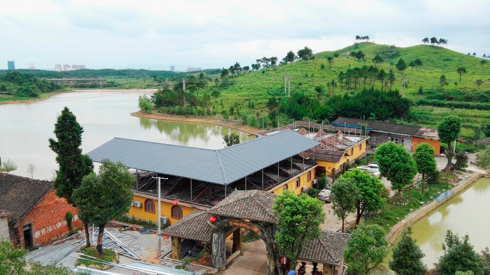 關(guān)于合成樹脂瓦行業(yè)的3大謠言，學(xué)到就是賺到！