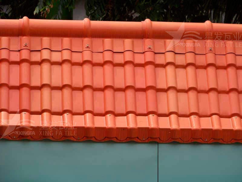 包工包料安裝合成樹(shù)脂瓦每平方需要多少錢(qián)？