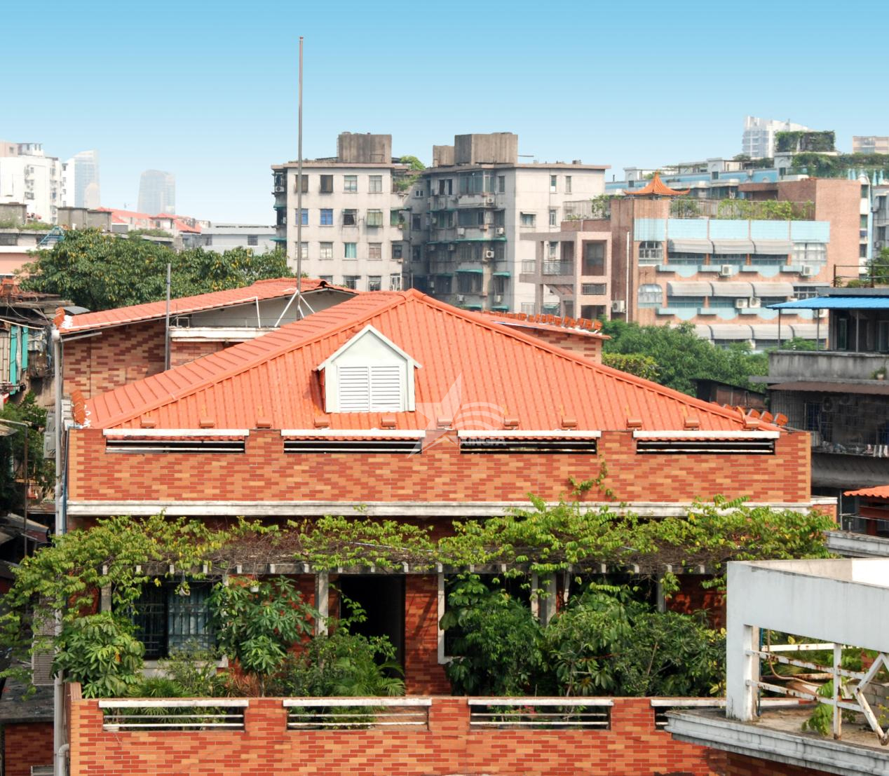 新農(nóng)村建房：琉璃瓦與合成樹脂瓦對比，何者更適合？