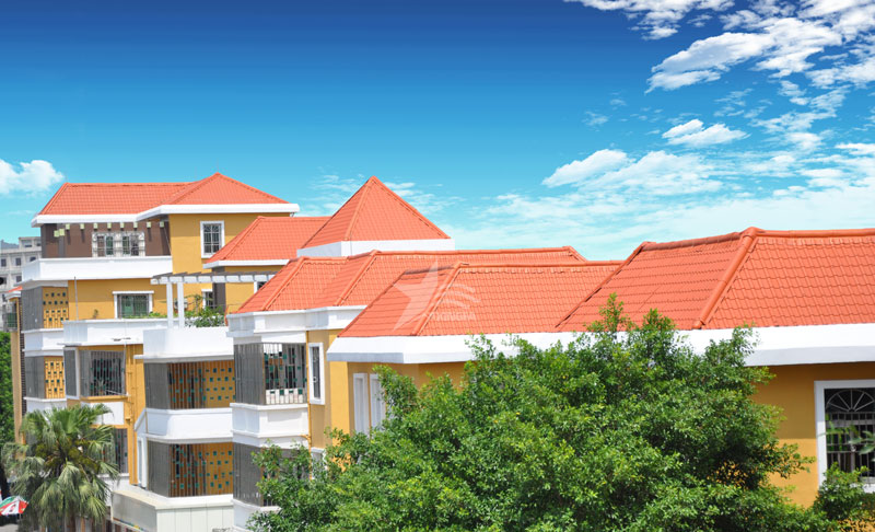 平改坡樹脂瓦工程，合成樹脂瓦輕質(zhì)高強，穩(wěn)固無憂提升城市整體面貌