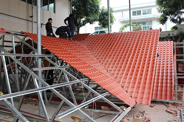 樹脂瓦具有哪些特性，是什么原因?qū)е聵渲弑粡V泛應(yīng)用呢