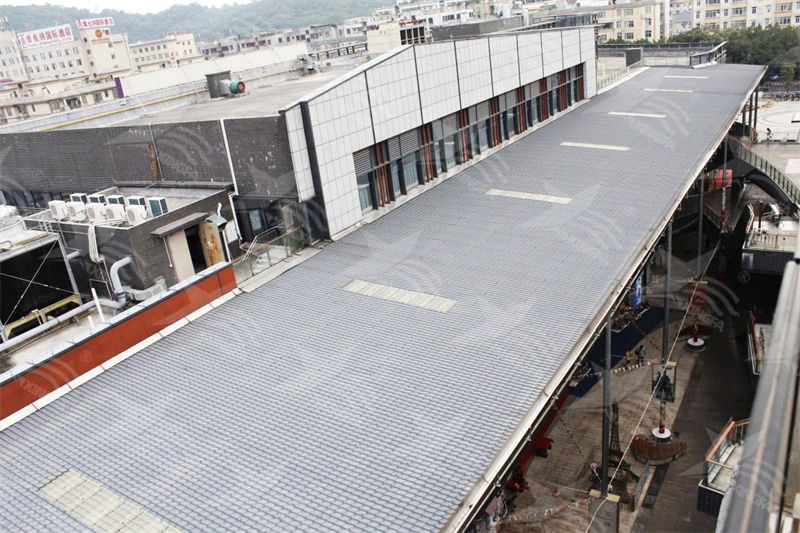 蓋工業(yè)廠房必看！彩鋼瓦vs.樹脂瓦，哪個更耐用？