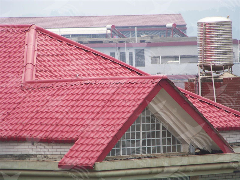 鄉(xiāng)村別墅的屋面新選擇——樹脂瓦，美觀實用的典范！